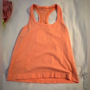 Lulu swiftly tech raceback. Size 4